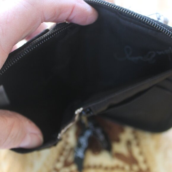 Vera Bradley Small Wristlet w/cardholder, slip for cash - Picture 5 of 7